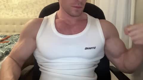 Snapshot of mrbiceps_23 chatting on 01-04-25, 12:16 Mrbiceps23 online show from 01-04-25, 12:16