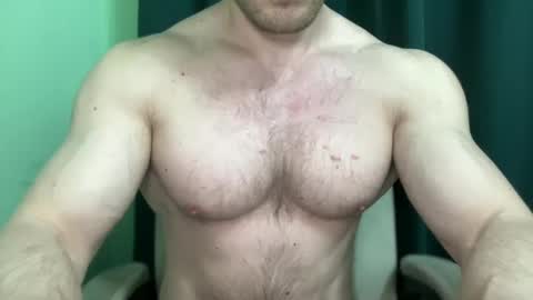 Snapshot of mrbiceps_23 chatting on 01-25-25, 06:23 Mrbiceps23 online show from 01-25-25, 06:23