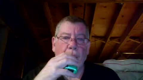 Snapshot of mrblade666 chatting on 05-17-26, 03:15 mrblade666 online show from 05-17-26, 03:15