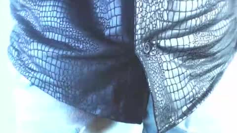 Snapshot of mrbyronstallion chatting on 10-17-25, 01:42 byron online show from 10-17-25, 01:42