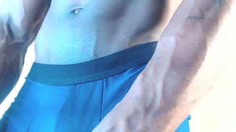 Snapshot of mrbyronstallion chatting on 10-19-25, 01:06 byron online show from 10-19-25, 01:06