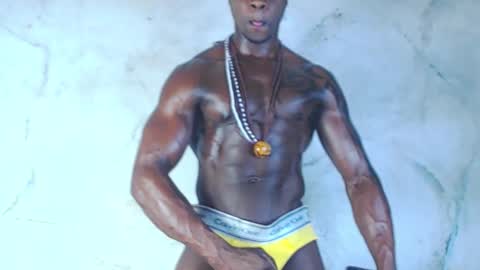 Snapshot of mrbyronstallion chatting on 10-20-25, 04:07 byron online show from 10-20-25, 04:07