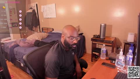 Snapshot of mrchuckdailyxxx chatting on 12-07-24, 11:34 Chuck Daily online show from 12-07-24, 11:34