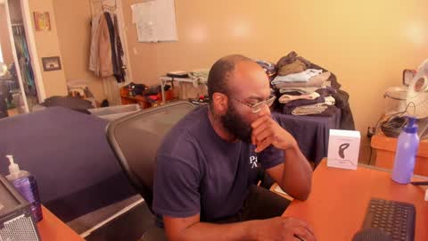 Snapshot of mrchuckdailyxxx chatting on 02-02-25, 04:22 Chuck Daily online show from 02-02-25, 04:22