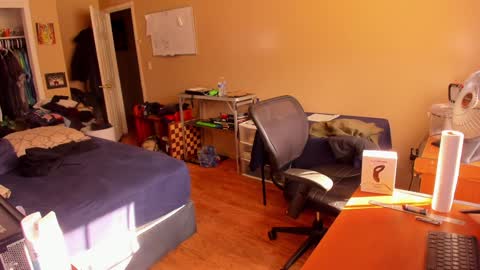 Snapshot of mrchuckdailyxxx chatting on 02-07-25, 02:47 Chuck Daily online show from 02-07-25, 02:47