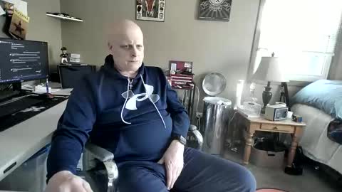 Snapshot of mrclean_55 chatting on 10-27-25, 07:29 MrClean55 online show from 10-27-25, 07:29