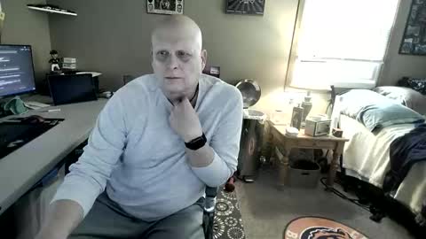 Snapshot of mrclean_55 chatting on 11-17-25, 04:35 MrClean55 online show from 11-17-25, 04:35