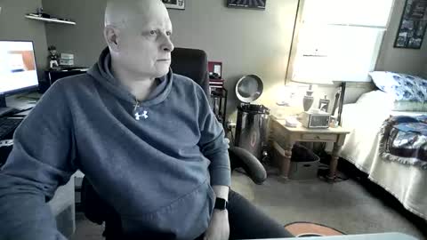 Snapshot of mrclean_55 chatting on 02-12-26, 04:57 MrClean55 online show from 02-12-26, 04:57