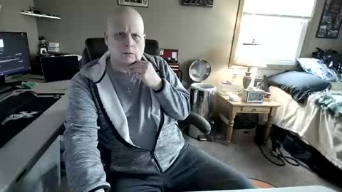 Snapshot of mrclean_55 chatting on 02-26-26, 05:23 MrClean55 online show from 02-26-26, 05:23