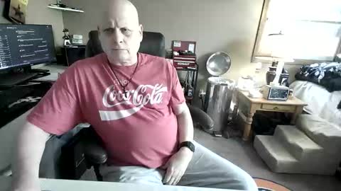Snapshot of mrclean_55 chatting on 03-25-26, 07:09 MrClean55 online show from 03-25-26, 07:09