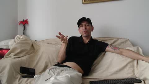 mrcock_col online show from 03-31-26, 09:15