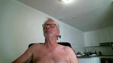 Snapshot of mrcreek1531 chatting on 06-14-26, 02:24 mrcreek1531 online show from 06-14-26, 02:24