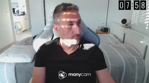 mrdr000 online show from 04-15-26, 05:58