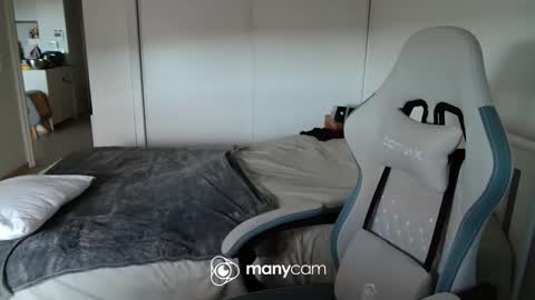 mrdr000 online show from 06-03-26, 04:56