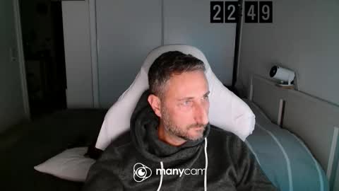 mrdr0o0o online show from 11-06-25, 09:48