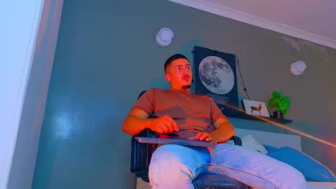 Snapshot of mrfox__ chatting on 10-29-25, 07:59 Mr Fox online show from 10-29-25, 07:59