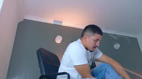 Snapshot of mrfox__ chatting on 11-01-25, 07:16 Mr Fox online show from 11-01-25, 07:16