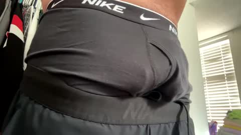 Snapshot of mrfrankfuckforfree chatting on 09-20-25, 02:51 mrfrankfuckforfree online show from 09-20-25, 02:51