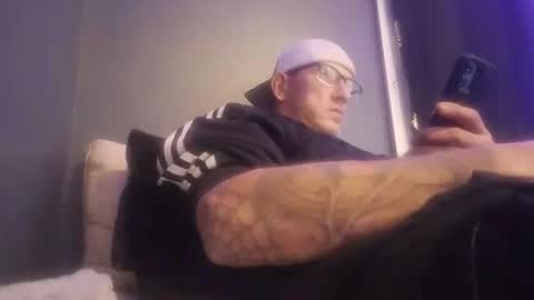 Snapshot of mrj1979 chatting on 12-23-24, 01:13 mrj1979 online show from 12-23-24, 01:13