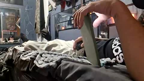 Snapshot of mrj1979 chatting on 11-26-25, 05:52 mrj1979 online show from 11-26-25, 05:52