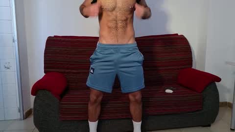 Juan online show from 10-21-25, 04:41