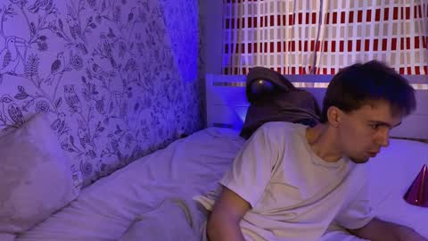 Snapshot of mrkallin chatting on 03-14-26, 05:35 mrkallin online show from 03-14-26, 05:35