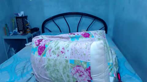 Snapshot of mrladybunnycock chatting on 10-01-25, 02:28 mrladybunnycock online show from 10-01-25, 02:28