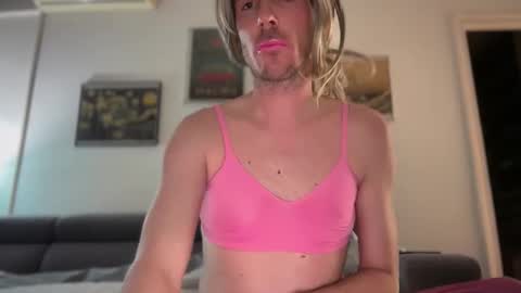 TaleOfLaura online show from 03-01-26, 12:01