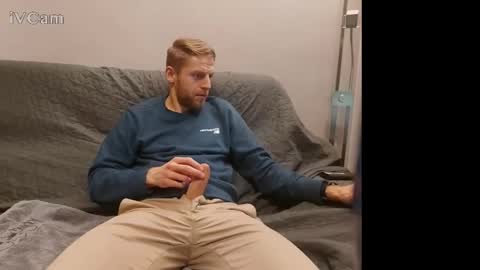 Snapshot of mrnobody6209 chatting on 02-25-26, 09:35 mrnobody6209 online show from 02-25-26, 09:35