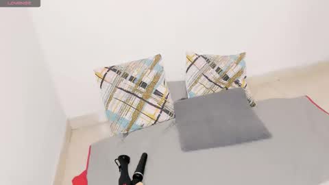 Griseld   online show from 10-06-25, 06:38