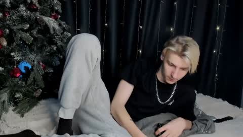 Adam online show from 02-02-25, 11:08