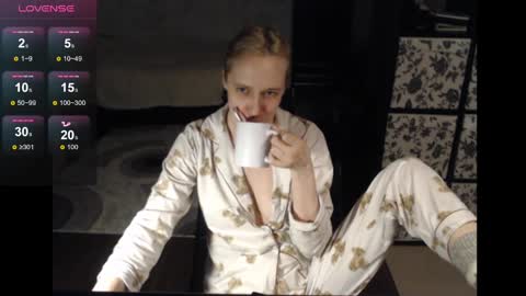 Sasha online show from 02-17-25, 01:47