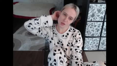 Sasha online show from 09-30-25, 08:52