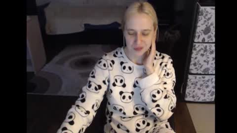 Sasha online show from 11-01-25, 06:04