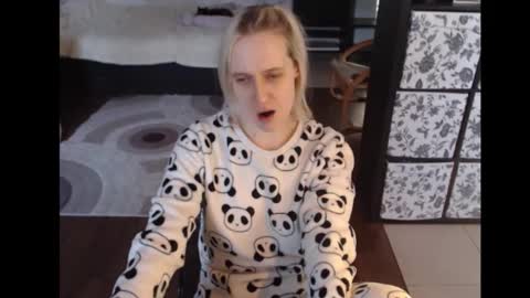 Sasha online show from 12-15-25, 09:13