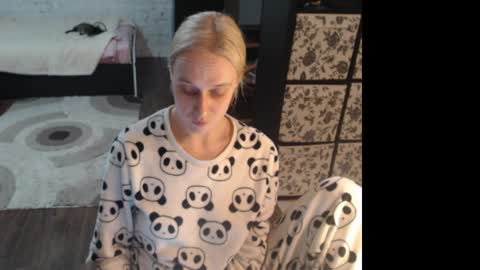 Sasha online show from 04-14-26, 06:36
