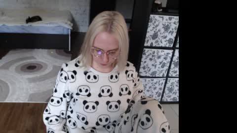 Sasha online show from 04-26-26, 08:23