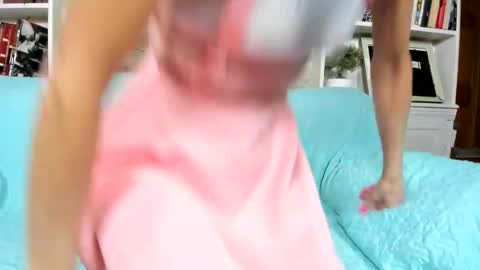 Snapshot of mrswadsworthy chatting on 01-19-25, 02:25 Marie Wadsworthy Wife Marie XXX online show from 01-19-25, 02:25