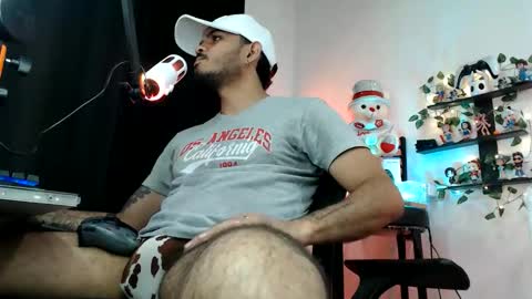 Snapshot of mrvgs chatting on 05-25-26, 06:47 Mr Vgs online show from 05-25-26, 06:47