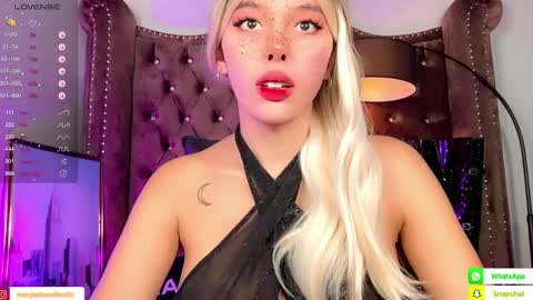 Miss Bella MIXED BRITISH DUTCH BLACK AMERICAN online show from 01-05-25, 04:25