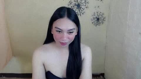 Snapshot of ms_bellaxoxo chatting on 04-01-26, 02:03 Bella online show from 04-01-26, 02:03