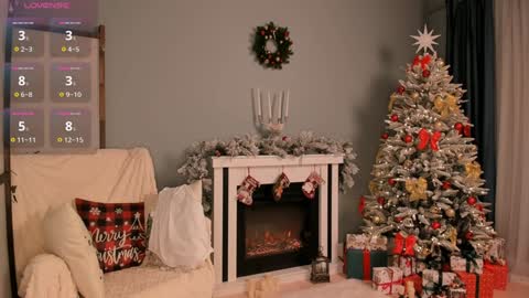 Snapshot of ms_evasweet chatting on 12-17-24, 08:21 Eva 3 online show from 12-17-24, 08:21