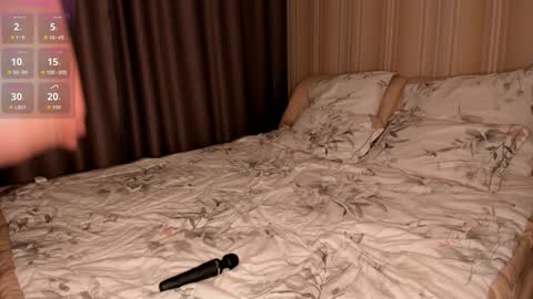 Snapshot of ms_evasweet chatting on 09-16-25, 12:50 Eva 3 online show from 09-16-25, 12:50