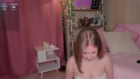 Snapshot of ms_evasweet chatting on 09-26-25, 12:53 Eva 3 online show from 09-26-25, 12:53