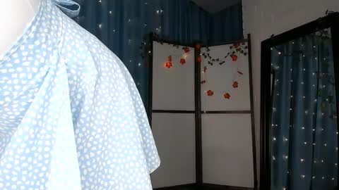 Snapshot of ms_evasweet chatting on 11-15-25, 12:34 Eva 3 online show from 11-15-25, 12:34