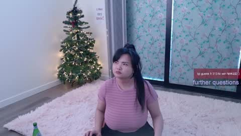 Snapshot of ms_mochii chatting on 01-15-25, 10:13 R o r i SnapChat heyroriv2 wednesday - sunday Noon oclock mountain - 5pm mountain online show from 01-15-25, 10:13