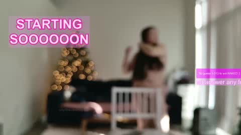 Snapshot of ms_mochii chatting on 02-27-26, 04:18 R o r i SnapChat heyroriv2 wednesday - sunday Noon oclock mountain - 5pm mountain online show from 02-27-26, 04:18