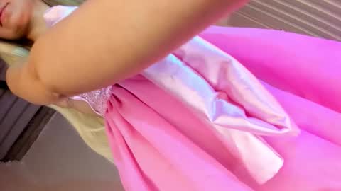 Annabelle  online show from 09-14-25, 12:37