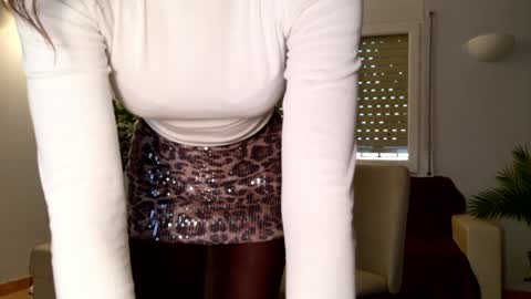 Snapshot of ms_seductive chatting on 11-11-25, 04:40 Your M online show from 11-11-25, 04:40