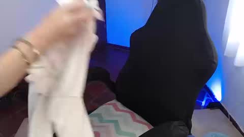 Sofia online show from 03-19-26, 05:39